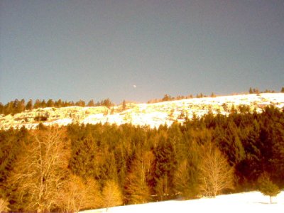 La lune de lans sous le soleil